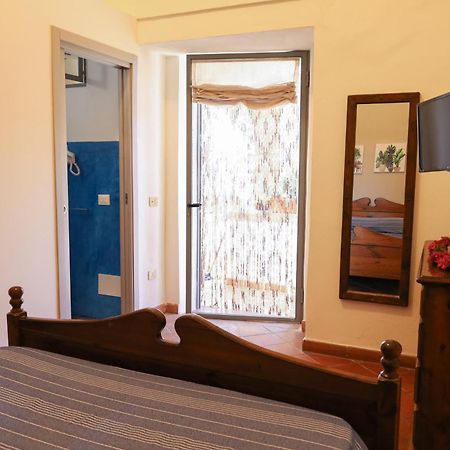 Cactus B&B Le Casette Di Marilena 판텔레리아 외부 사진
