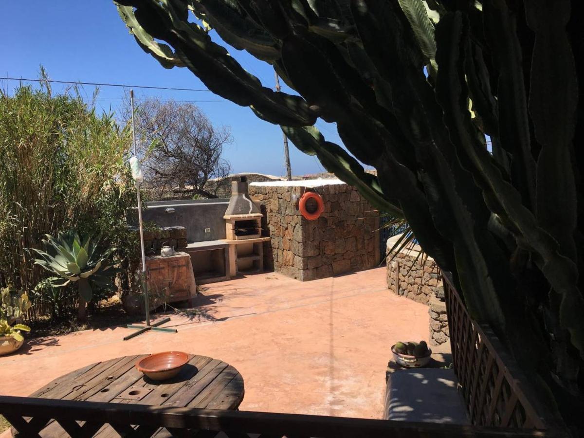 Cactus B&B Le Casette Di Marilena 판텔레리아 외부 사진