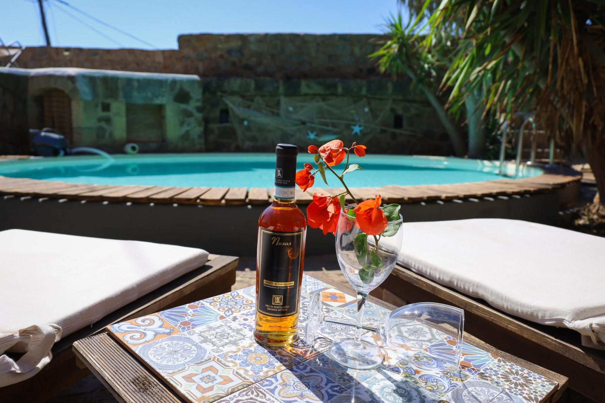 Cactus B&B Le Casette Di Marilena 판텔레리아 외부 사진